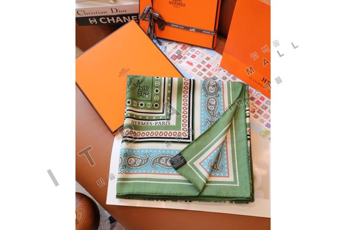 ޽  Tatouages Marins Bandana  140  AMY56324-1