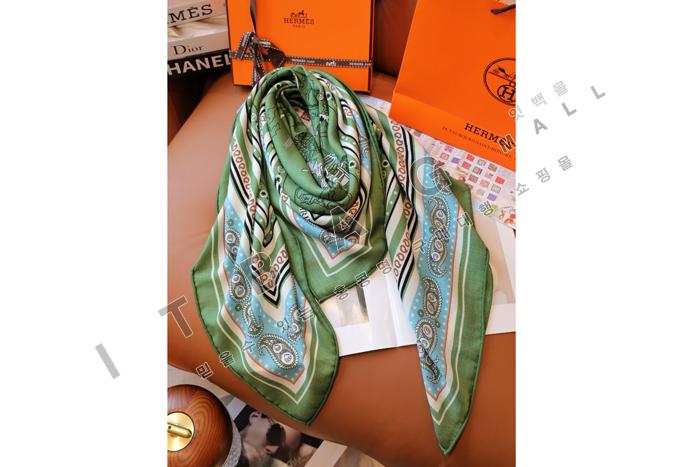 ޽  Tatouages Marins Bandana  140  AMY56324-1