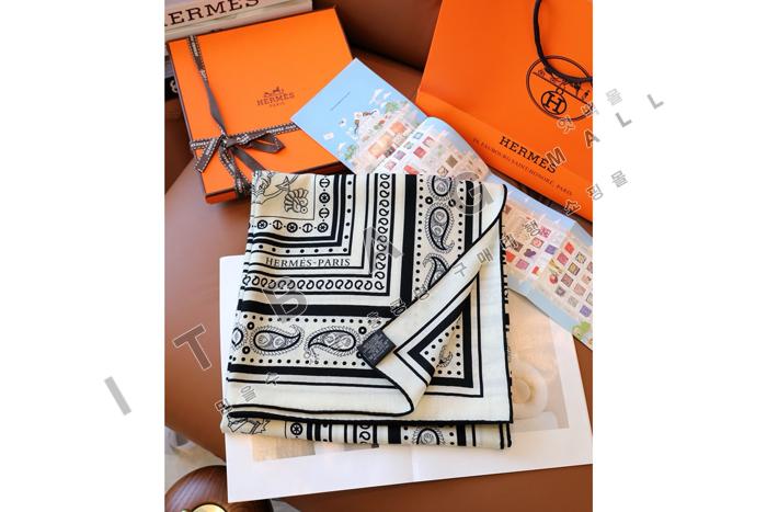 ޽  Tatouages Marins Bandana  140  AMY56324-5