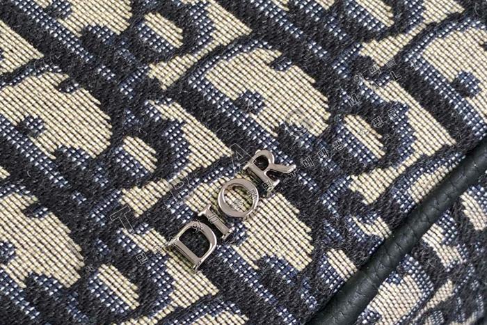  ĸ   DR9087