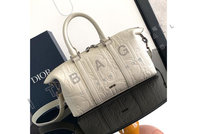 Weekender 25  DR9088-1