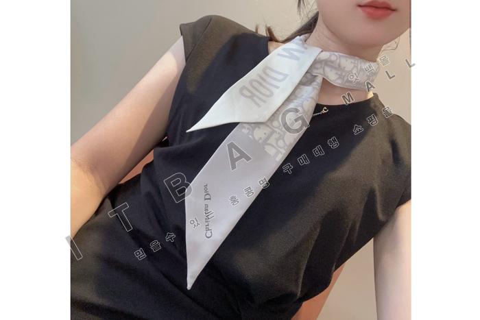  ī  ũ ũ 浵   AMY56352