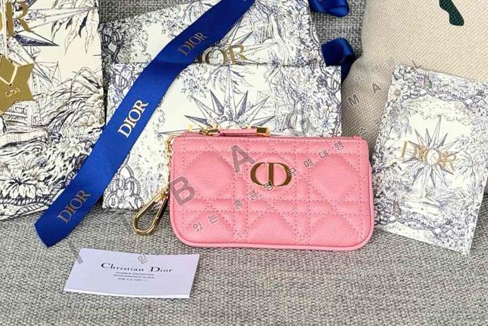  Caro Myrte   ̽   A82370-3