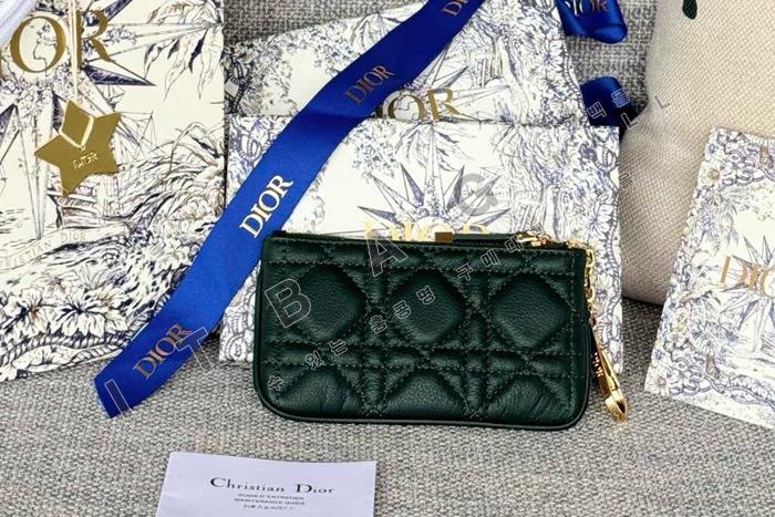  Caro Myrte   ̽   A82370-4