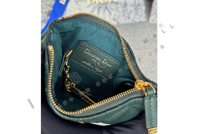  Caro Myrte   ̽   A82370-4