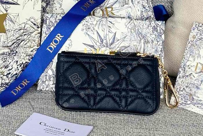  Caro Myrte   ̽   A82370-7