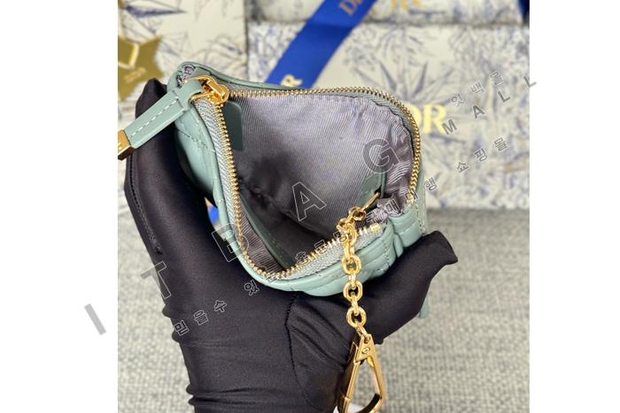  Caro Myrte   ̽   A82370-8