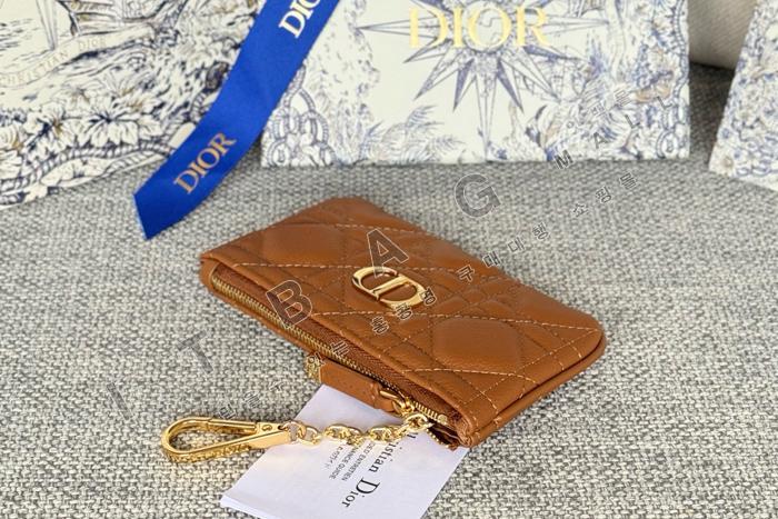  Caro Myrte   ̽   A82370-9