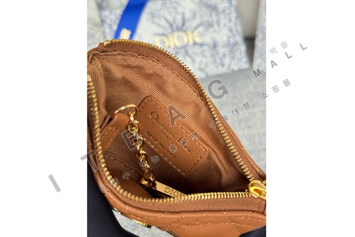  Caro Myrte   ̽   A82370-9