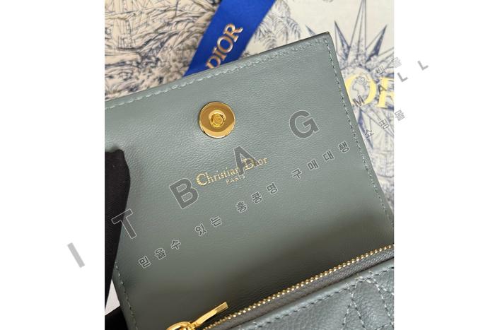  Caro Glycine   A82374-9