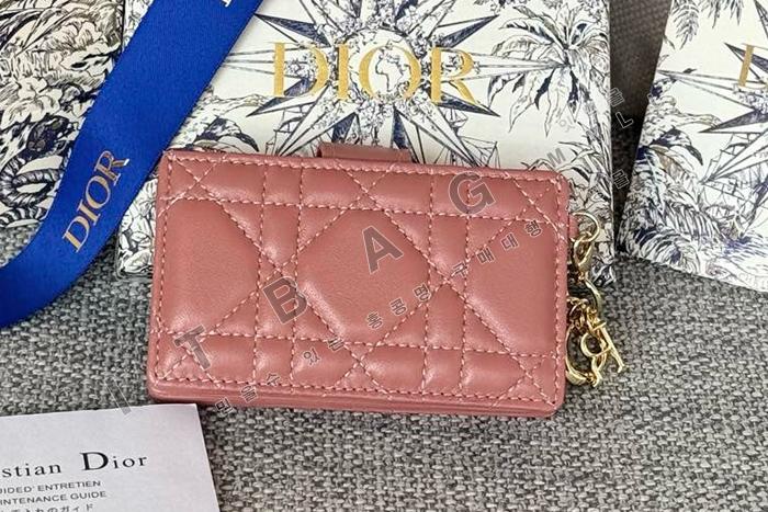  Lady  Jasmine ī   A82375-6