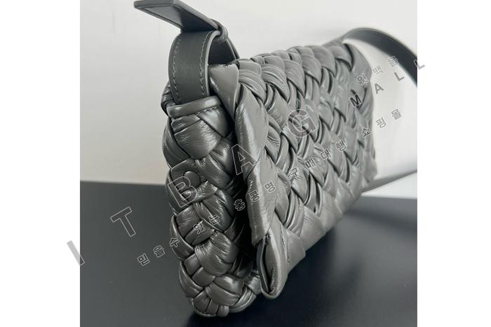 װ   ޽  SF09400  ()