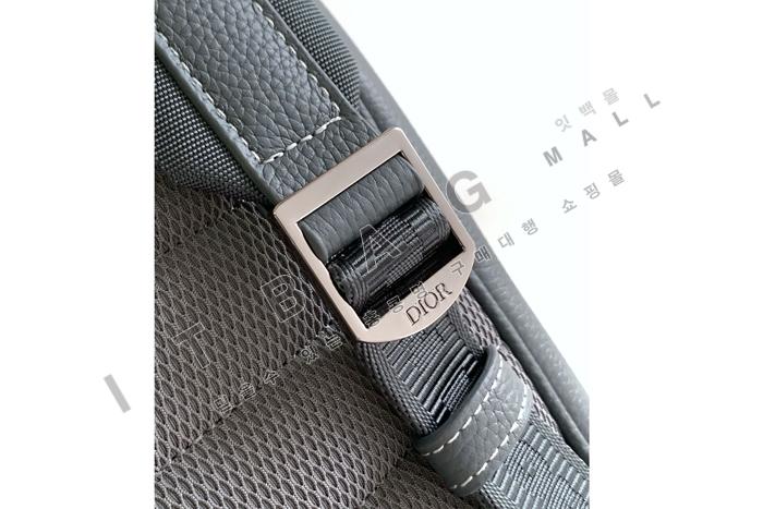 Saddle ÷   DR9113