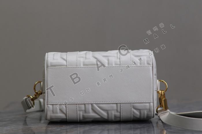  ׷ 20  DR9134
