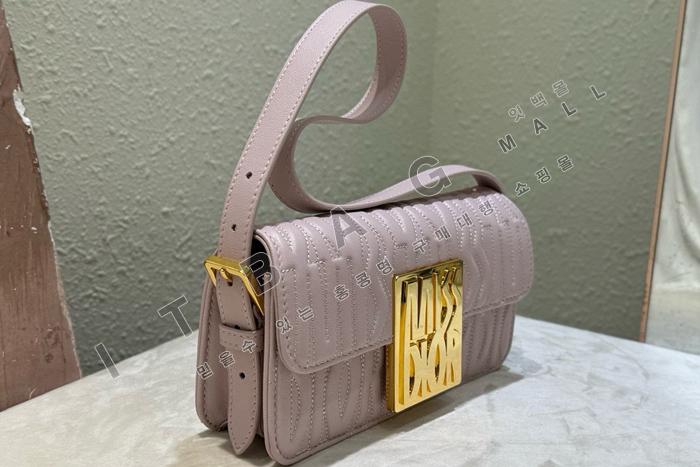  Miss ÷  DR9142-1     24/Ż