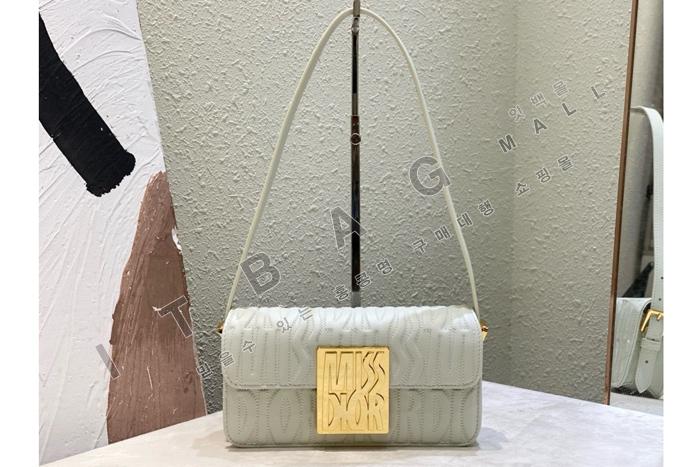  Miss ÷  DR9142-2     24/Ż