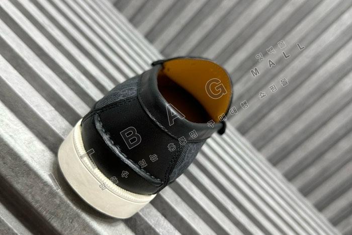      YF90045 