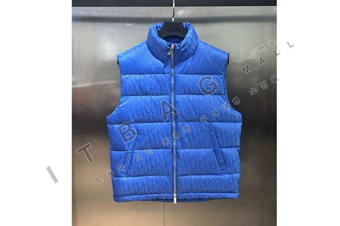   е    DB8781