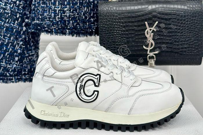  C est Dior  Ŀ  YF90056