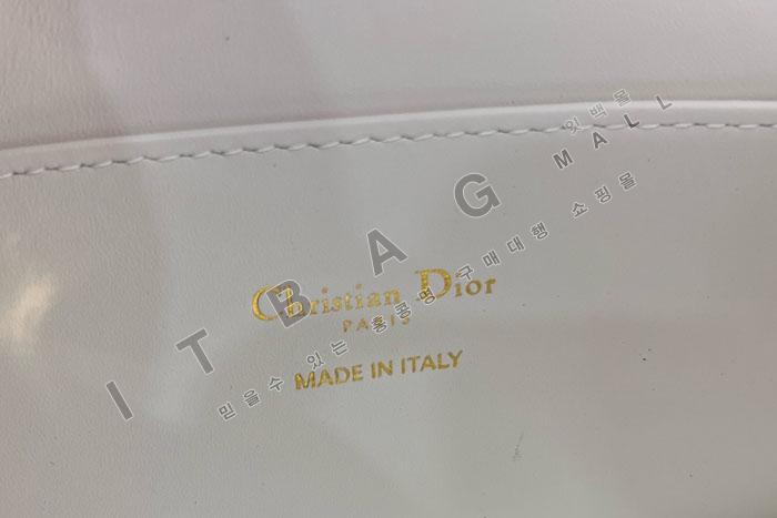  Miss  ÷  DR9145    24/Ż