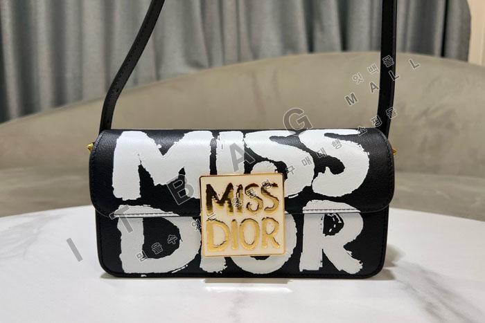  Miss  ÷  DR9145-1    24/Ż