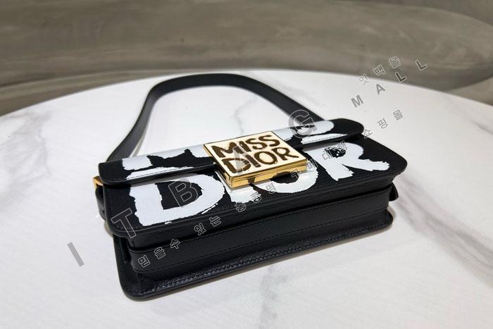  Miss  ÷  DR9145-2    24/Ż
