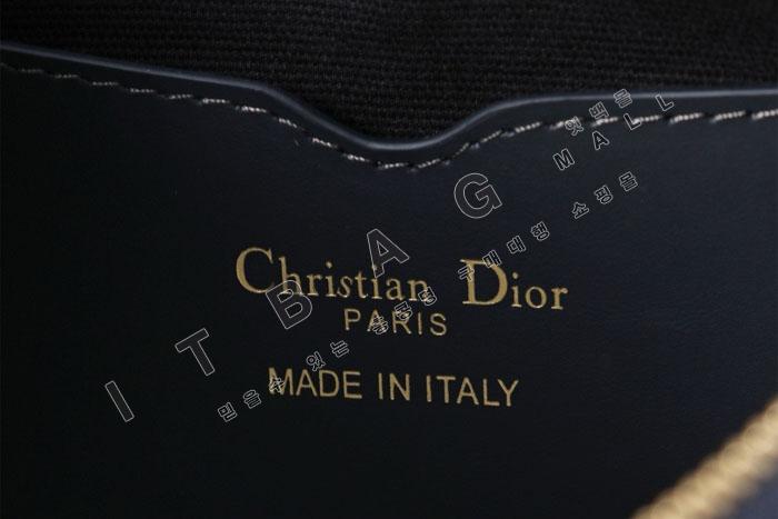  30 Montaigne ̴ ȣ   DR9154   24/Ż