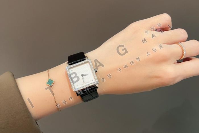̺      HT60155    