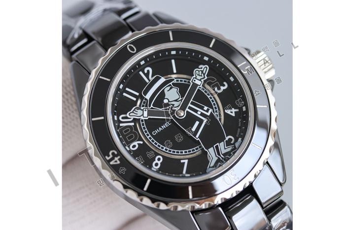   J12  ƽ  HT60159  