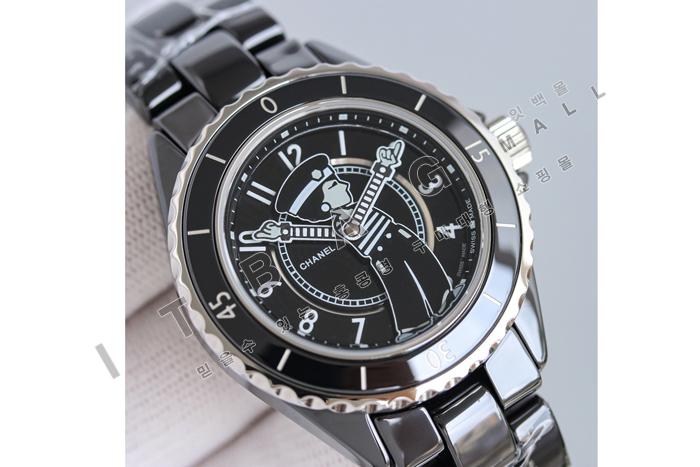   J12  ƽ  HT60159  