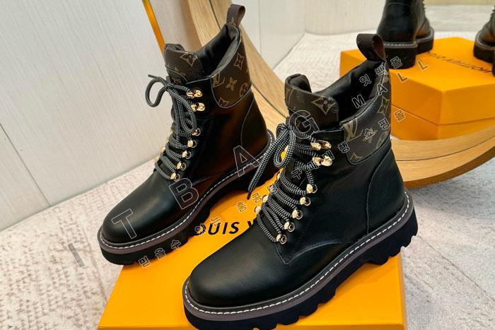̺     YF90074