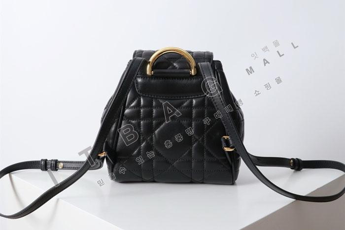  Caro    DR9159    24/Ż