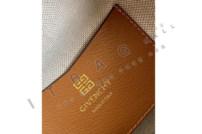  Antigona Cube  ̴   GY1143-4