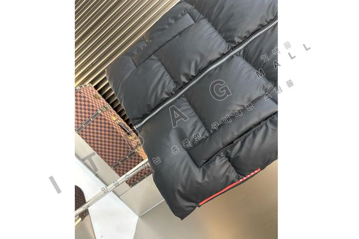  е   DB8851