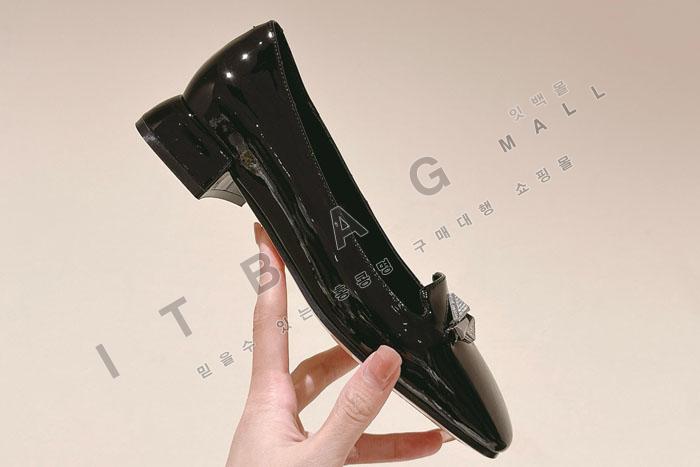   ÷   YIBU1859    24/Ż    2CM