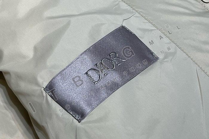   е  Ŷ   DB8882    24/Ż