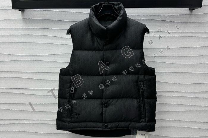   е   DB8885   