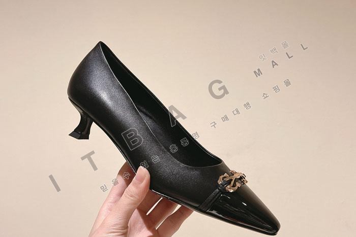 ䷹    YIBU1880   24/Ż    4.5CM