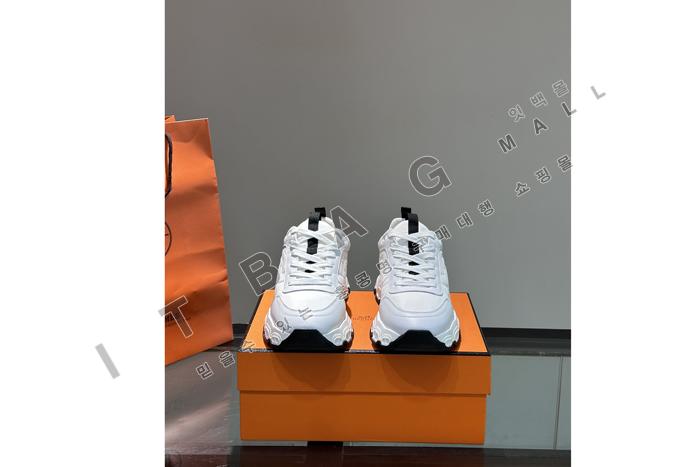 ޽  Ŀ   MYB5285-2
