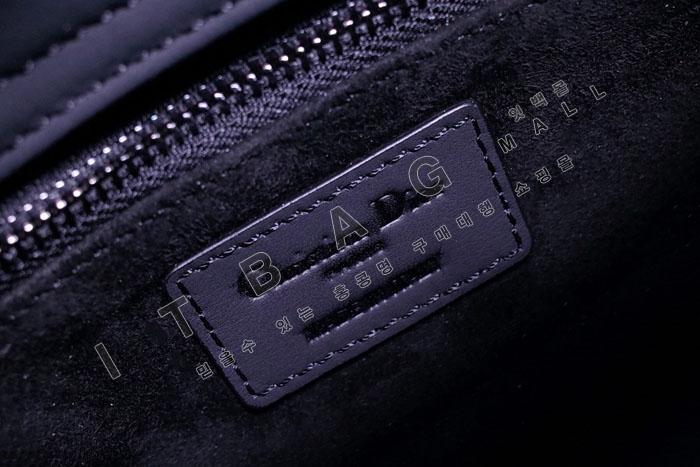  ̴  ̵   DR9134