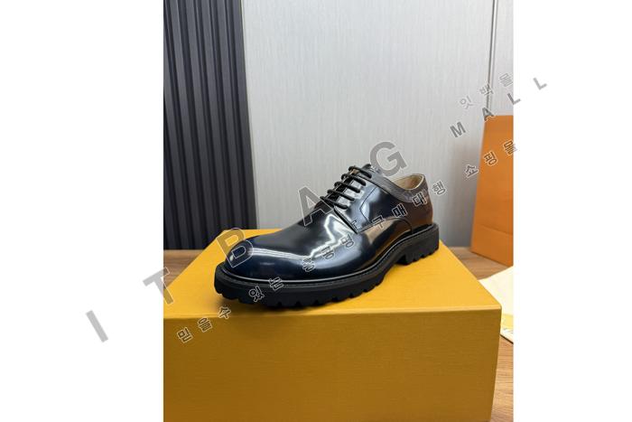 ̺      YF9755