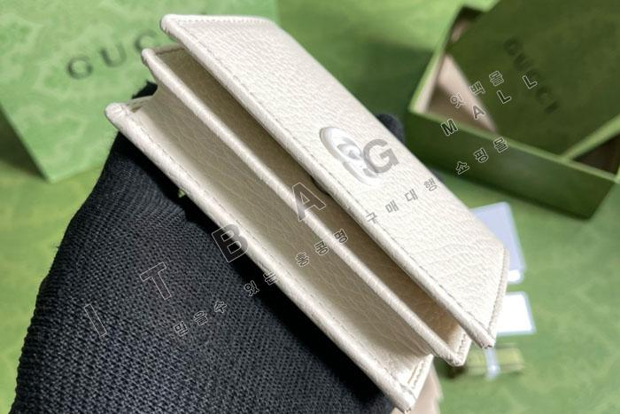   GG  ī 456126-7