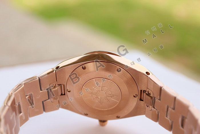 ٽ ܽźƾ  Across the Seas Quartz    HT60168