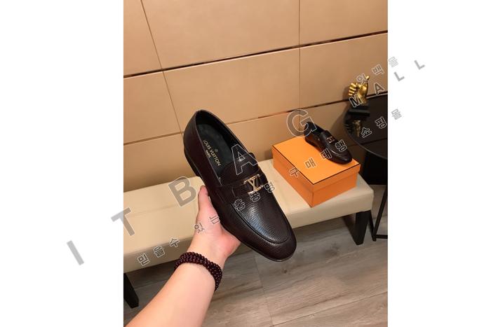 ̺    MYB5447