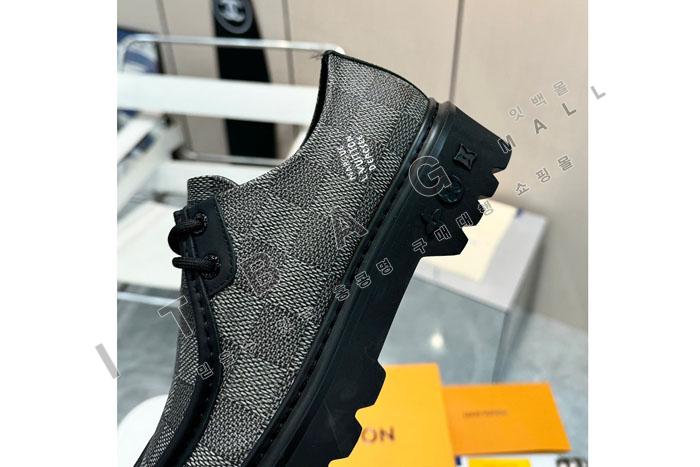 ̺      SH9661-1   