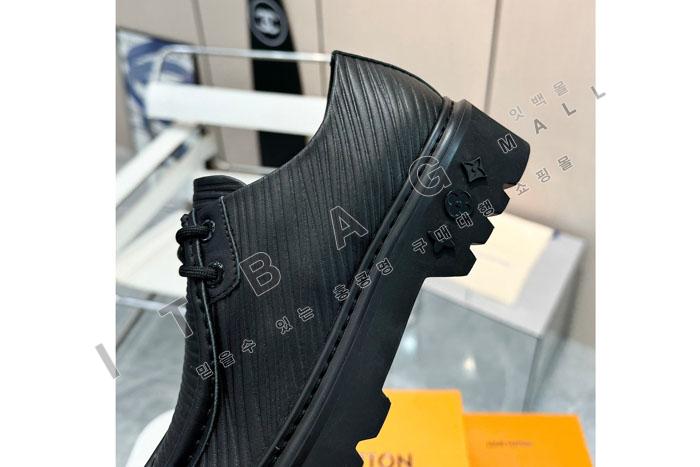 ̺      SH9661-2   