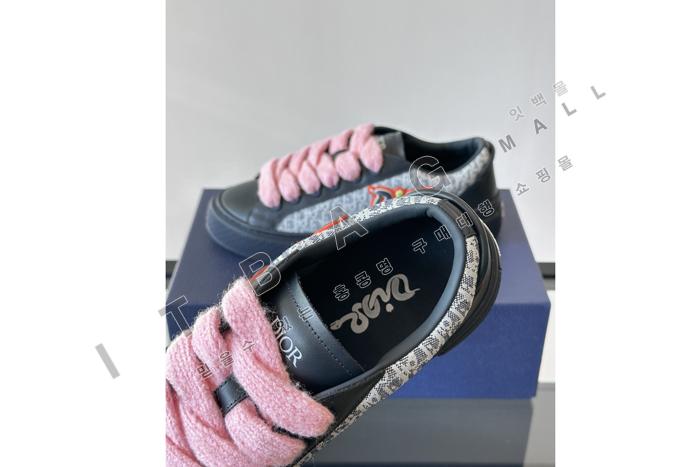  AND KAWS B33 Ŀ YF1301  