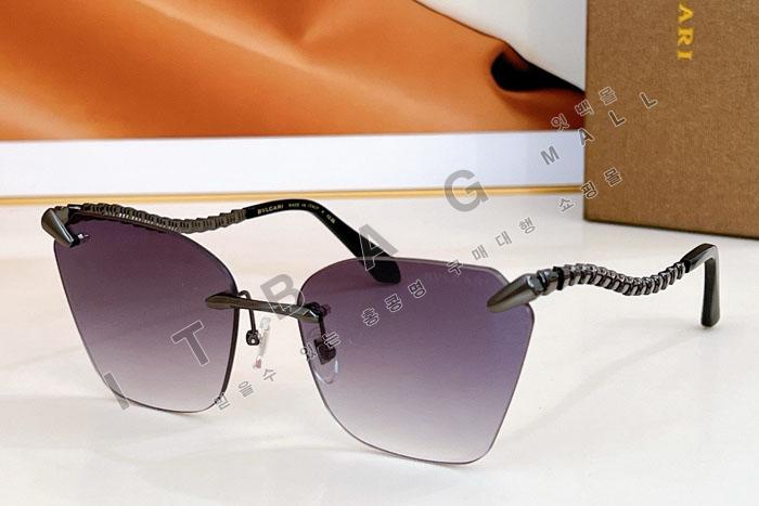 Ұ ۶    BS6561 6÷)