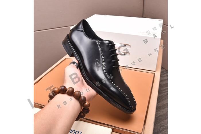 ̺     MYB2437