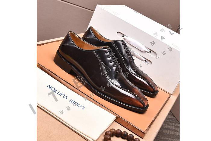 ̺    MYB2439